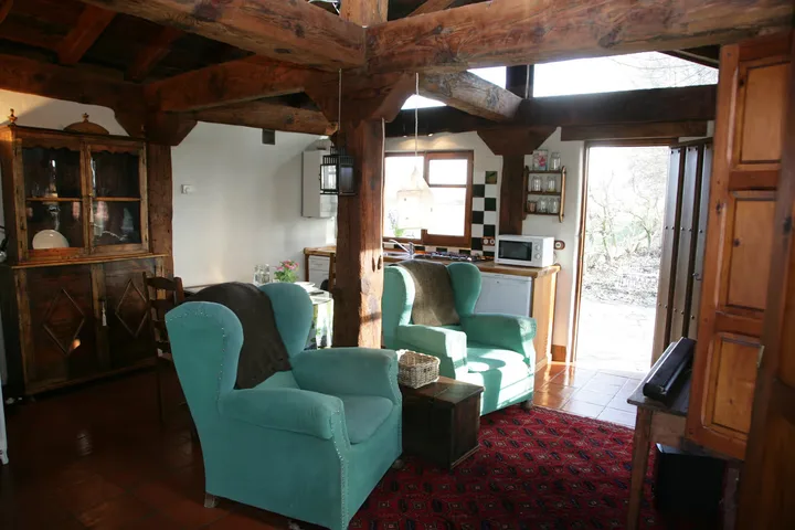 Interior · salón-cocina diáfano, todo en una pieza.
